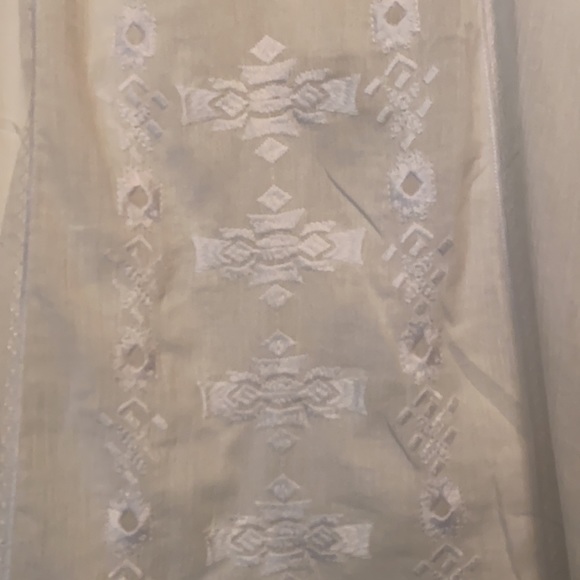 Blouse - Picture 2 of 4